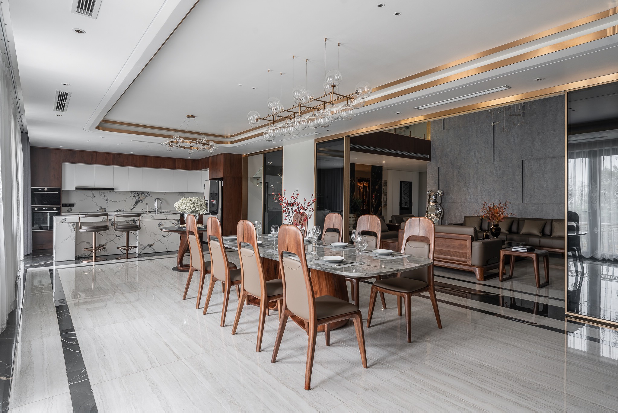 Bàn ăn gỗ óc chó mặt đá đẹp ceramic xám chân gỗ tự nhiên